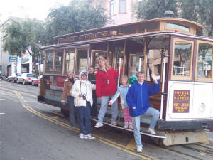 trolley2.jpg